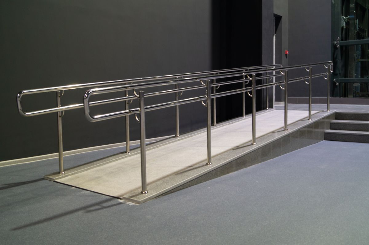 Ограждения и перегородки