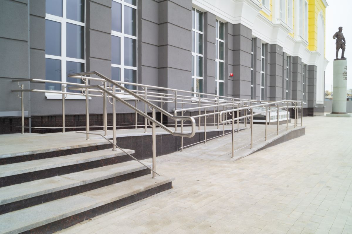 Ограждения и перегородки 4.4